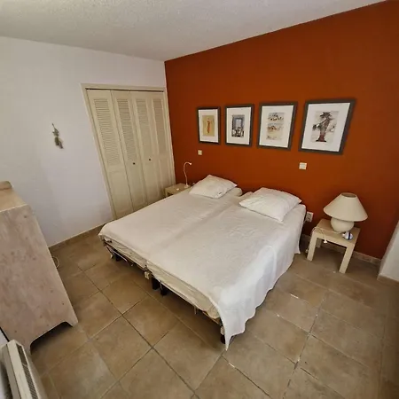 Résidence Nautica - 5 Pièces Pour 8 Personnes Le Barcares. Réf: 9nau8_10 Mae-5033 Le Barcarès