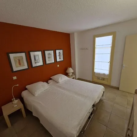Résidence Nautica - 5 Pièces Pour 8 Personnes Le Barcares. Réf: 9nau8_10 Mae-5033