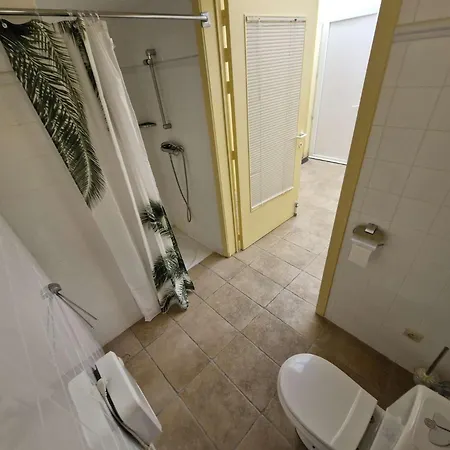 Résidence Nautica - 5 Pièces Pour 8 Personnes Le Barcares. Réf: 9nau8_10 Mae-5033 *